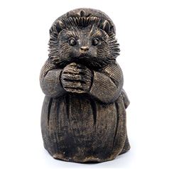 Beatrix Potter's Mrs Tiggy Winkle Antique Bronze Cane Companion