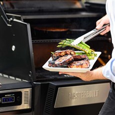 Masterbuilt Gravity Series 560 Digital Charcoal Grill and Smoker