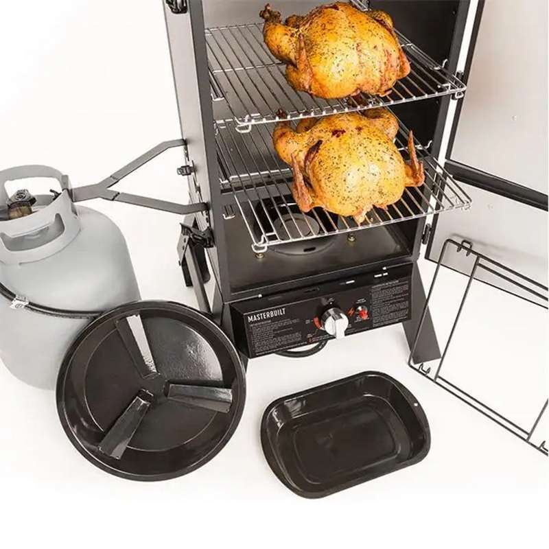 Masterbuilt Dual Fuel Smoker in Black