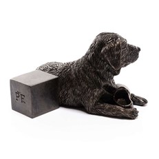 Resting Labrador Plant Pot Feet